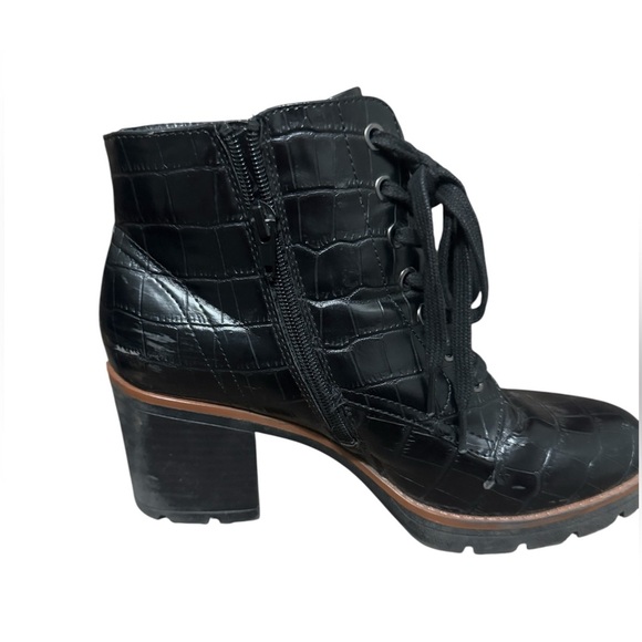 Naturalizer Mandalynn utilitarian Black Croc-Embossed goth Lace Up Boots - Picture 5 of 13